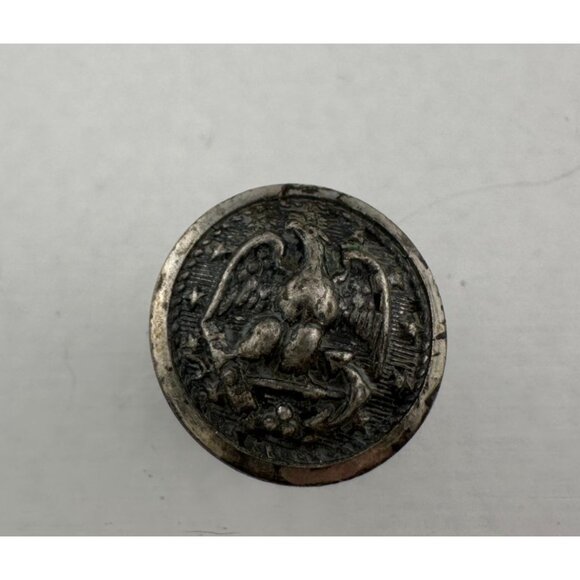 Civil War Era Union Eagle Coat Button - Picture 4 of 16